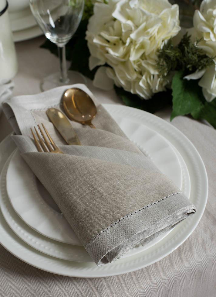 French Melody Two-Tone Natural Napkins Set of 4